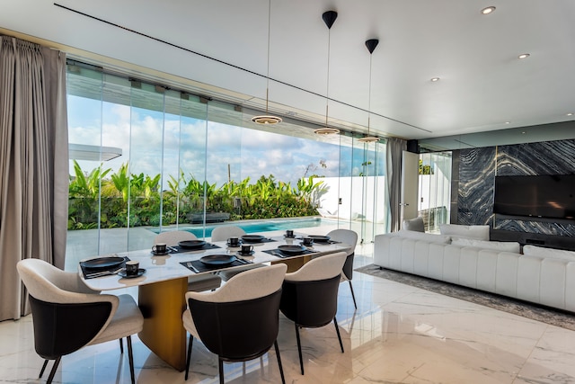 スカイ スター ウルワツ