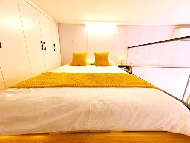 Shanghai Hills & Aromahome Shikumen