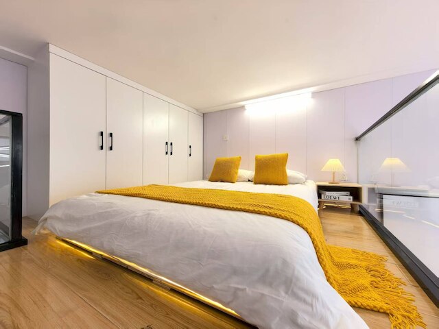 Shanghai Hills & Aromahome Shikumen