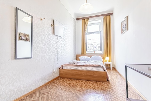 Stylish 2BR Apt Garden Modern Comforts