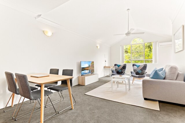 Pristine 2-bed Near Marrickville Village