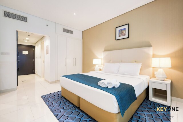 The Cosmopolitan Spacious Studio