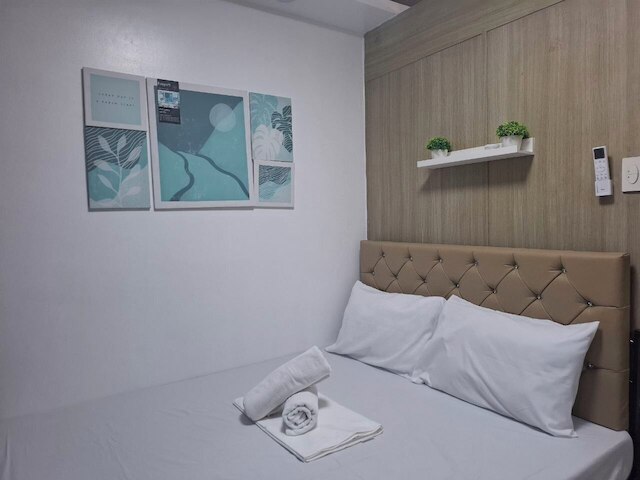 Shore 1 Tower A Unit 1825