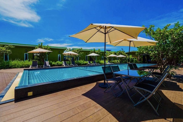 Sky hip resort jomtean pattaya