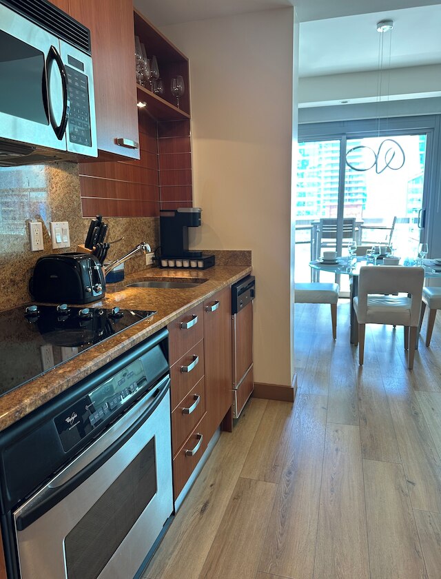 ブリッケル シービュー 2ベッドルーム フリーパーキング by パレルモ ホーム