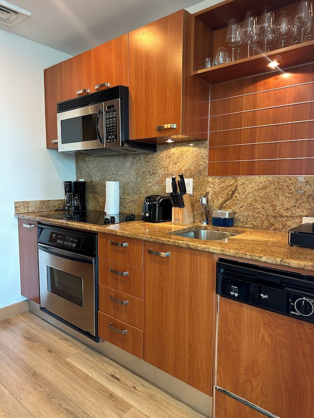 ブリッケル シービュー 2ベッドルーム フリーパーキング by パレルモ ホーム