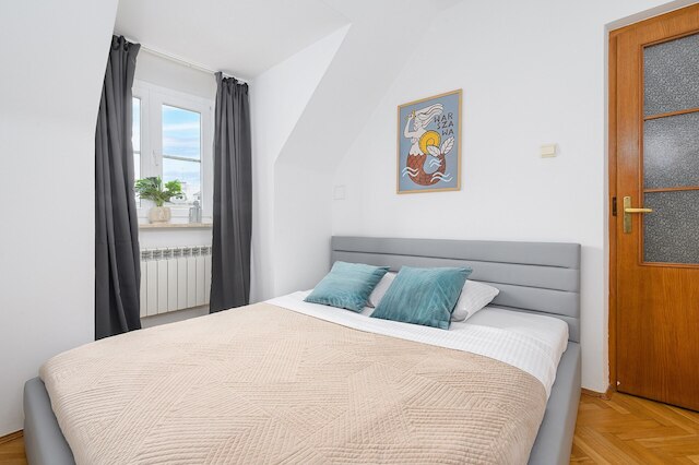 Lumina Apart for family in the Old Town