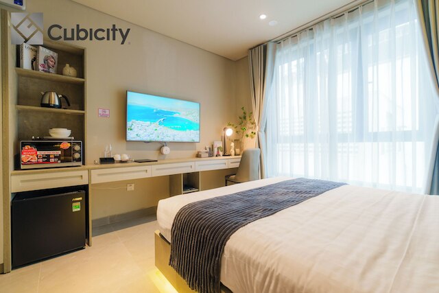 Cubicity Wall Street House