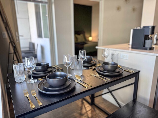 Luxe Deco Haven Pool Gym Parking Close to Disneyland