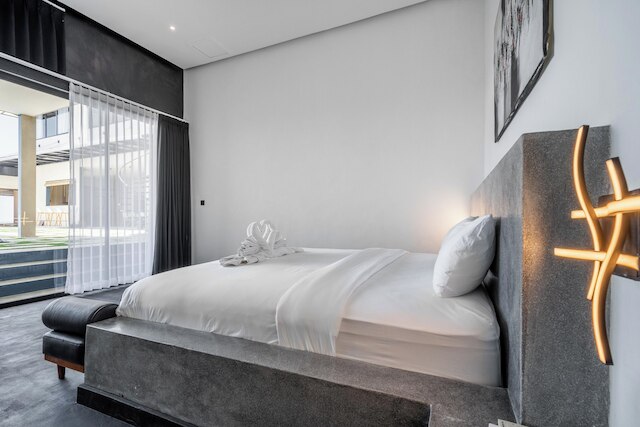 ジヤ ヴィラ ウルワツ - パノラミックテラス ウィズ スタニングビューズ、ラグジュアリーサービス アンド エンターテインメント