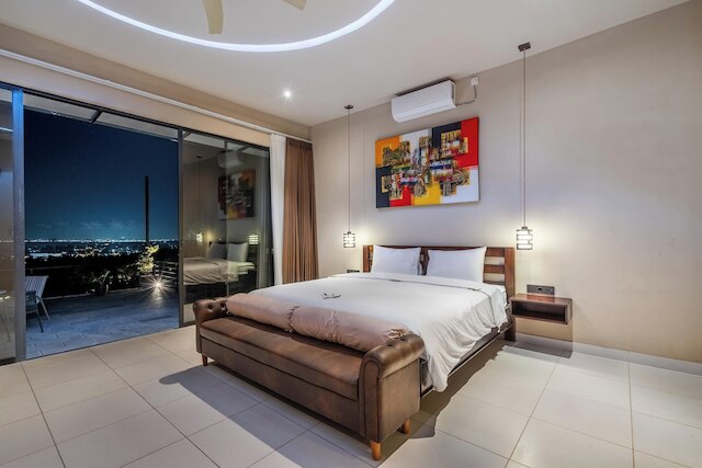 ジヤ ヴィラ ウルワツ - パノラミックテラス ウィズ スタニングビューズ、ラグジュアリーサービス アンド エンターテインメント