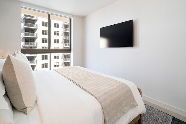 ザ クロスビー マイアミ ワールドセンター