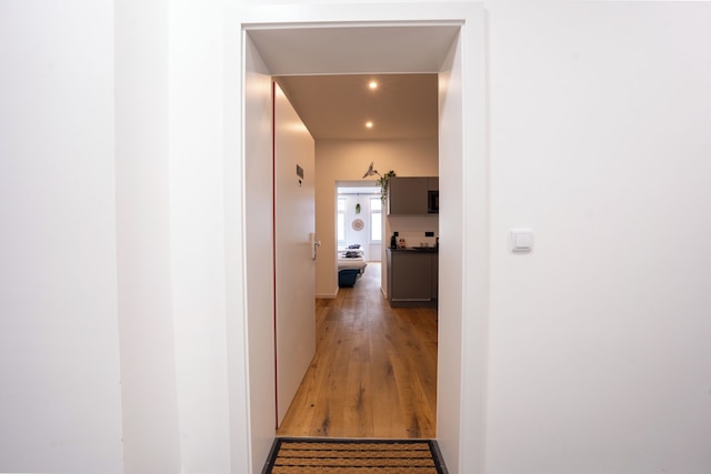 ベルベット ウィーン - アット メトロ ステーション U1 - 5 ミンズ トゥ オペラ