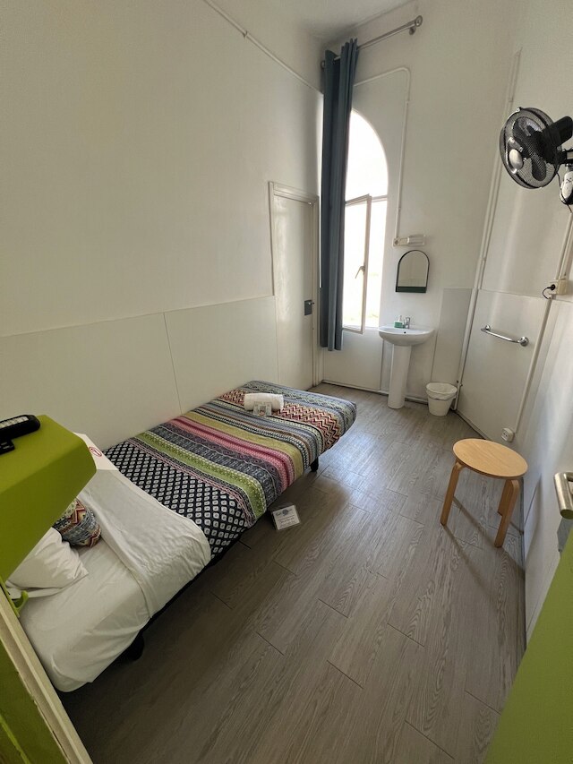 セントラル アンド ベーシック ウニベルシタット