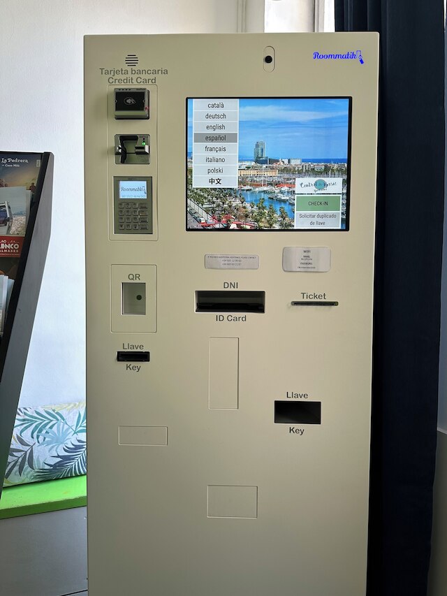 セントラル アンド ベーシック ウニベルシタット