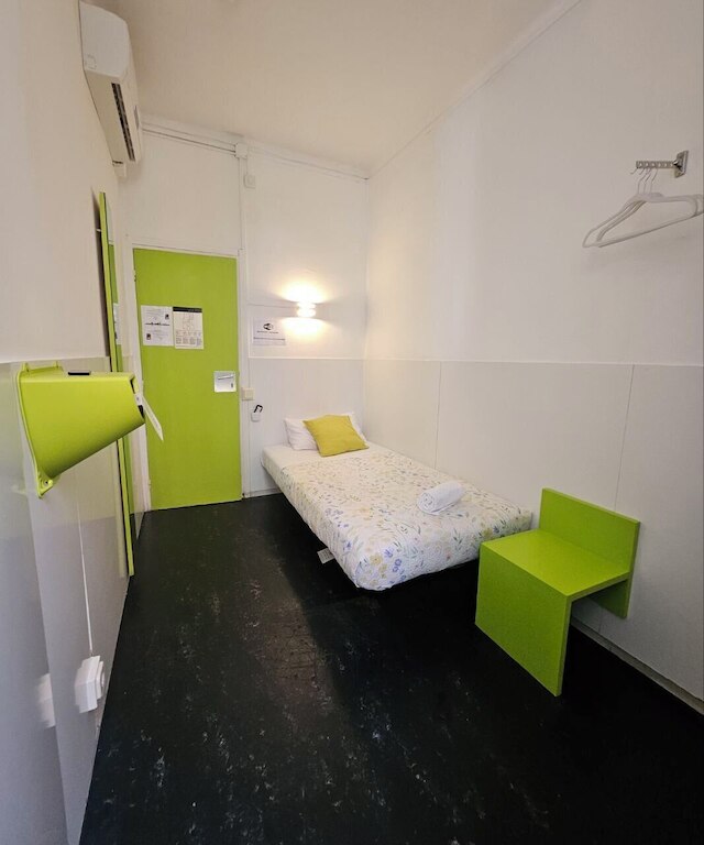 セントラル アンド ベーシック ウニベルシタット