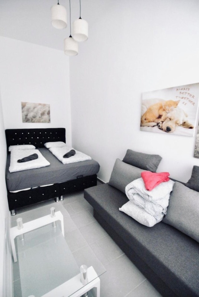 Charming 3BR Apt Close to Augarten Park