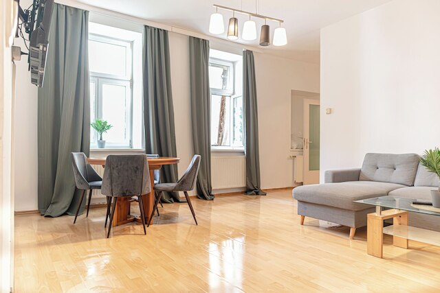 Basic 2BR Apt Near Westbahnhof