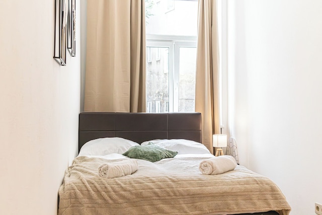 Basic 2BR Apt Near Westbahnhof