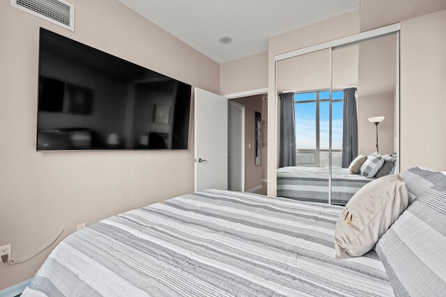 アトランティス アット ウォーターパーク シティ コンドズ イン ダウンタウン