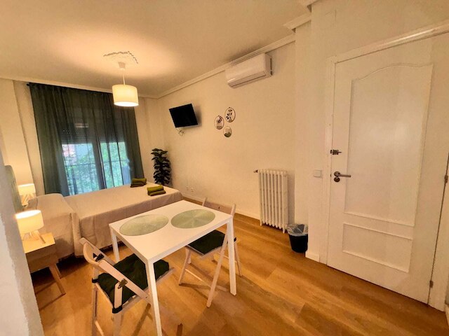 ルームズ カルロス