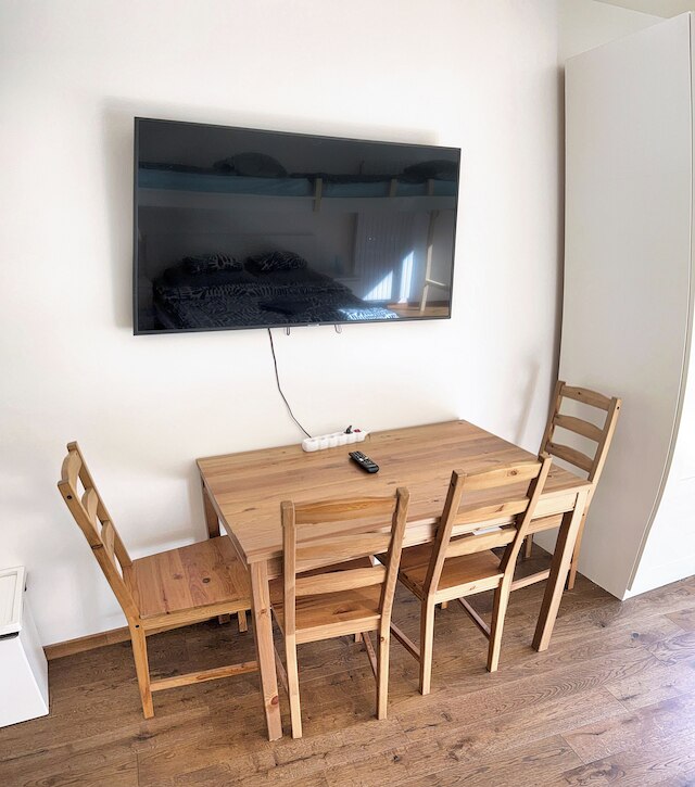 クワイエット セントラル ステイ & パーキング アシスタンス