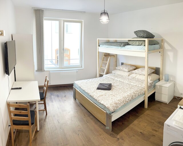 クワイエット セントラル ステイ & パーキング アシスタンス