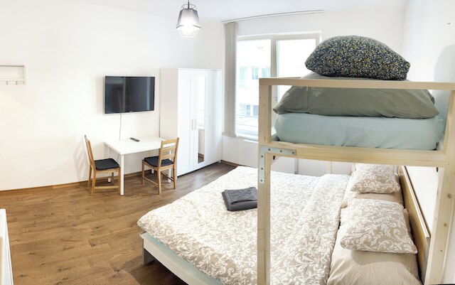 クワイエット セントラル ステイ & パーキング アシスタンス