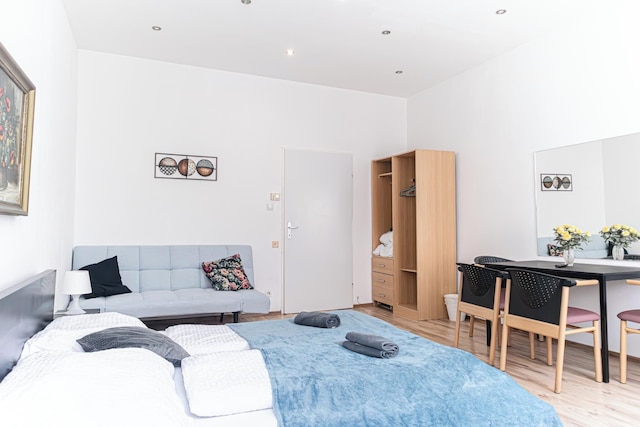 Bright 2BR Flat Near Westbahnhof