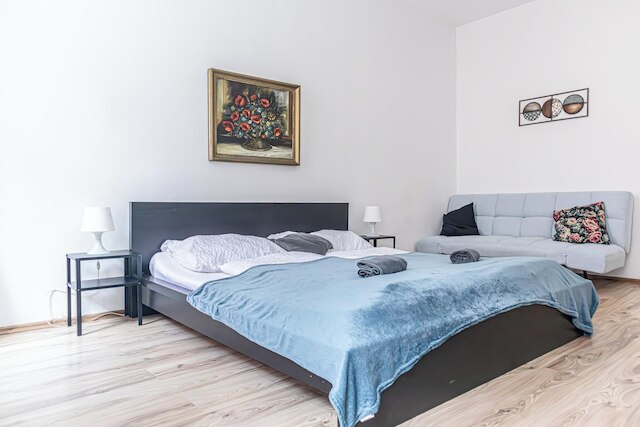 Bright 2BR Flat Near Westbahnhof