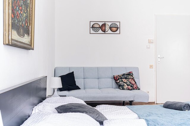 Bright 2BR Flat Near Westbahnhof