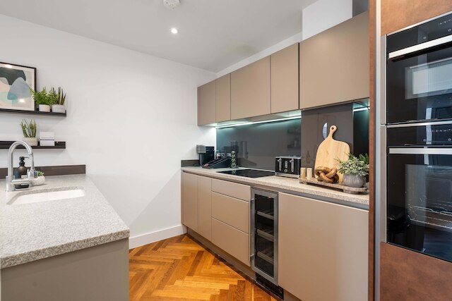 セラフィン レジデンス - ラグジュアリー 1 ベッドルーム アパートメント