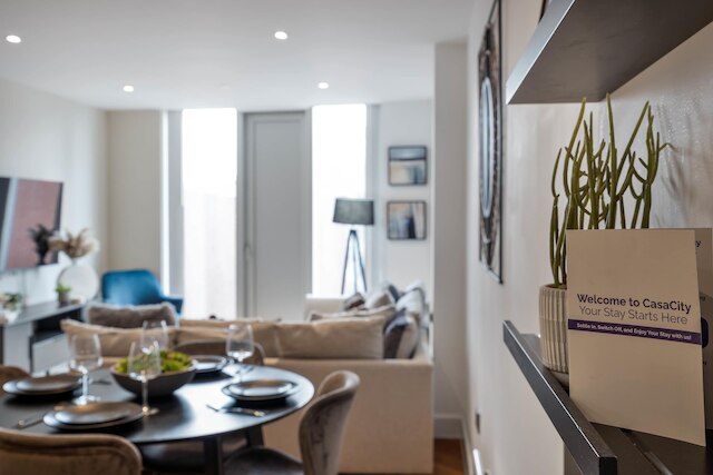 セラフィン レジデンス - ラグジュアリー 1 ベッドルーム アパートメント