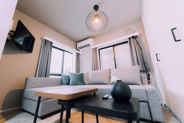 Shinjuku Neon Den 102