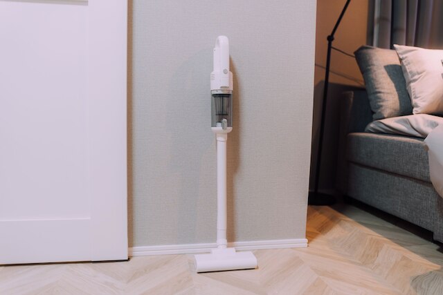 Shinjuku Neon Den 102