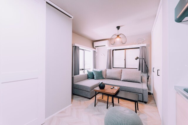 Shinjuku Neon Den 102