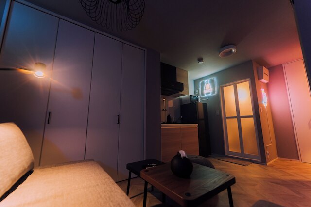 Shinjuku Neon Den 102