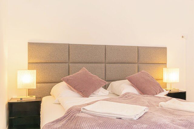 チャーミング 2ベッドルーム アパートメント クローズ トゥ ウェストバーンホフ