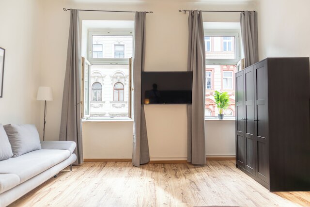 チャーミング 2ベッドルーム アパートメント クローズ トゥ ウェストバーンホフ