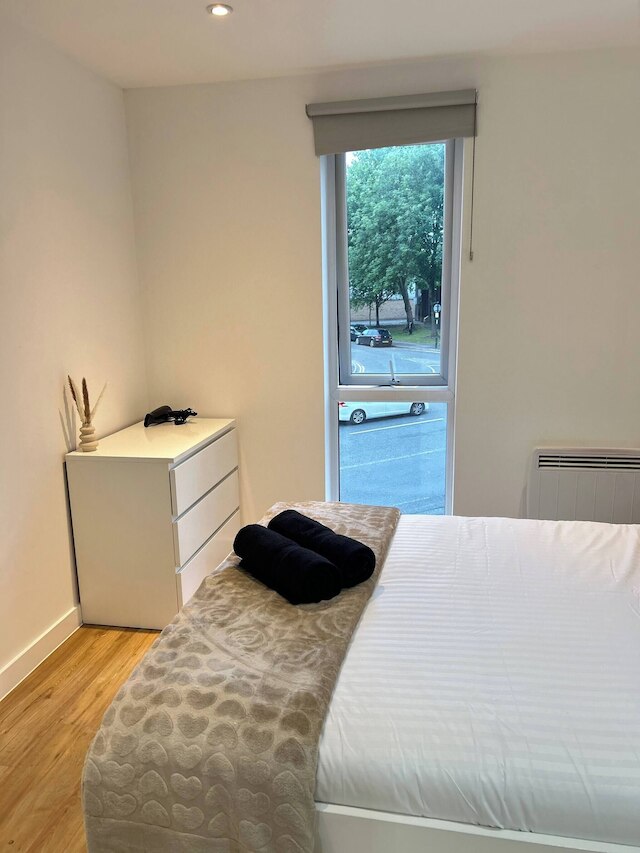 スペーシャス MCR アパートメント - ジム - テラス - ゲームズルーム - フリー セキュアド パーキング