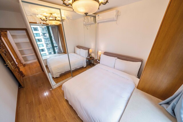 Tyms Xujiahui Premium 2BR APT Metro