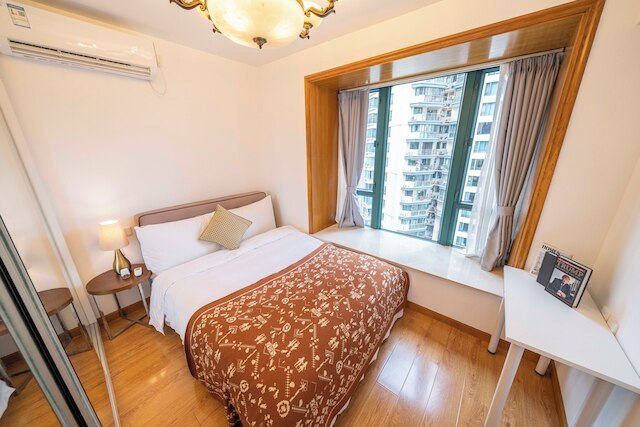 Tyms Xujiahui Modern 2BR APT