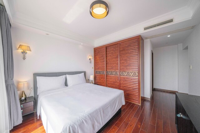 Tyms Xintiandi Elegant 3BR 2BA APT