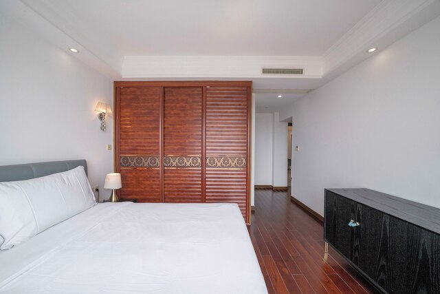 Tyms Xintiandi Elegant 3BR 2BA APT