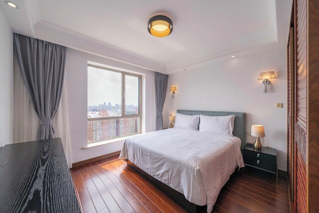 Tyms Xintiandi Elegant 3BR 2BA APT