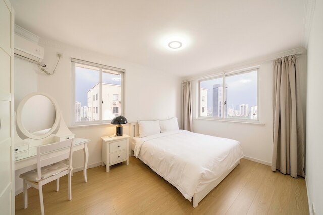 Tyms Xujiahui Premium 3BR 2BA APT