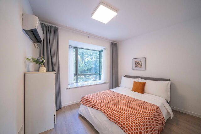 Tyms Family 3BR 2BA APT  Crystal Garden