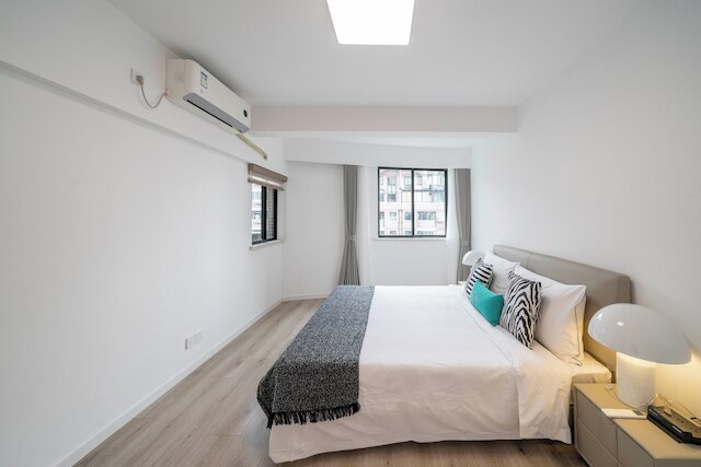 Tyms 2BR APT Hongqiao Paris Classic