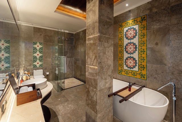 エマナ アビアン タクス