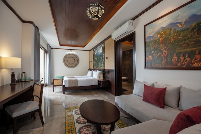 エマナ アビアン タクス